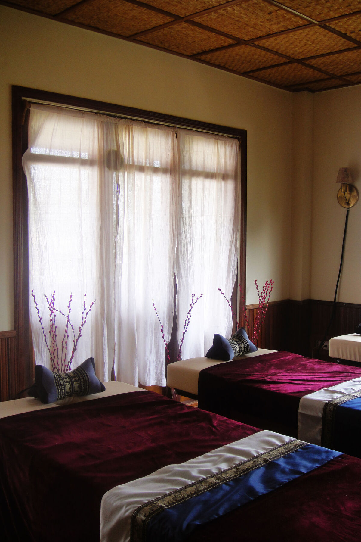 Three Seasons Inn & Spa Nyaungshwe Exteriör bild
